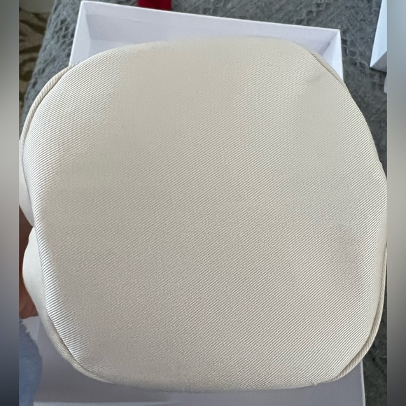 ❌SOLD❌Dior Beige /cream cosmetic convert to crossbody bag - Picture 12 of 13